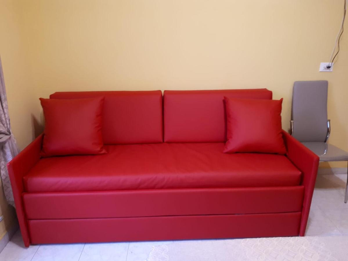 Sun Light Guest House 2 โรม ภายนอก รูปภาพ
