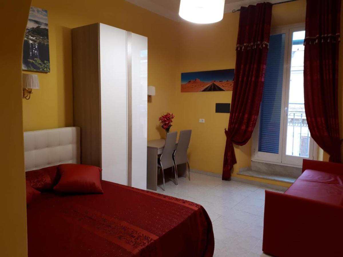 Sun Light Guest House 2 โรม ภายนอก รูปภาพ