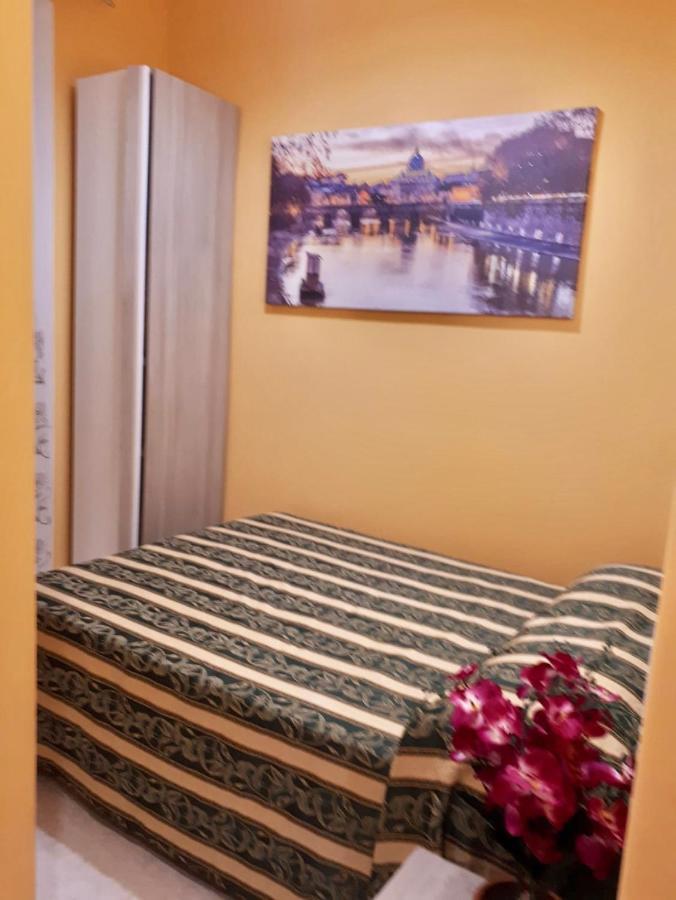 Sun Light Guest House 2 โรม ภายนอก รูปภาพ