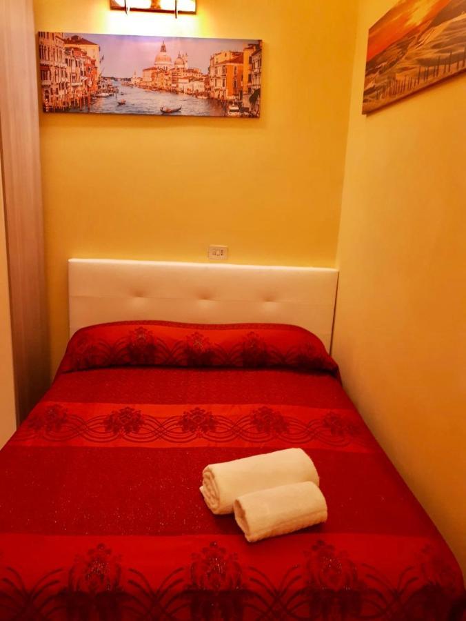 Sun Light Guest House 2 โรม ภายนอก รูปภาพ